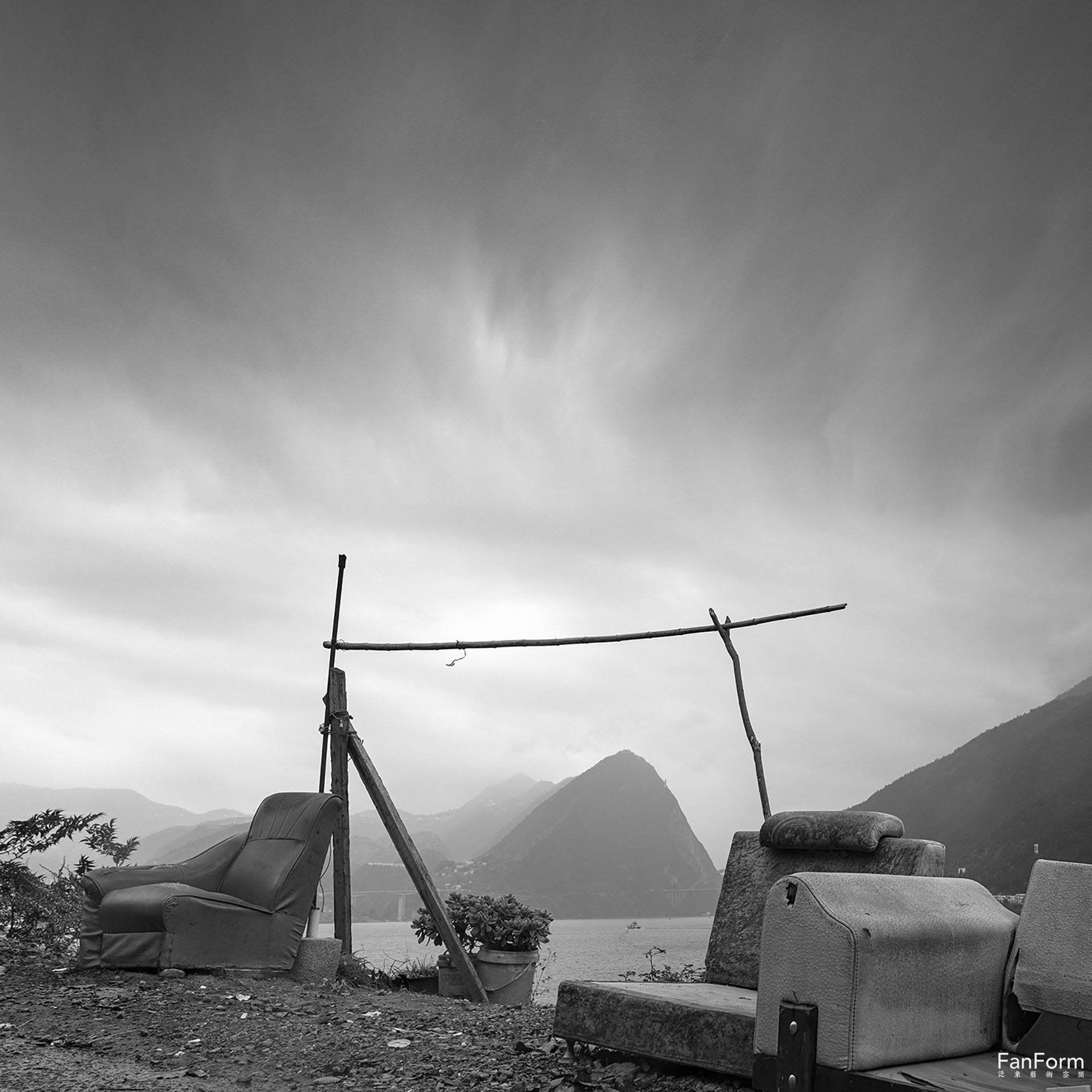 1681370236896079.jpg 04.jpg