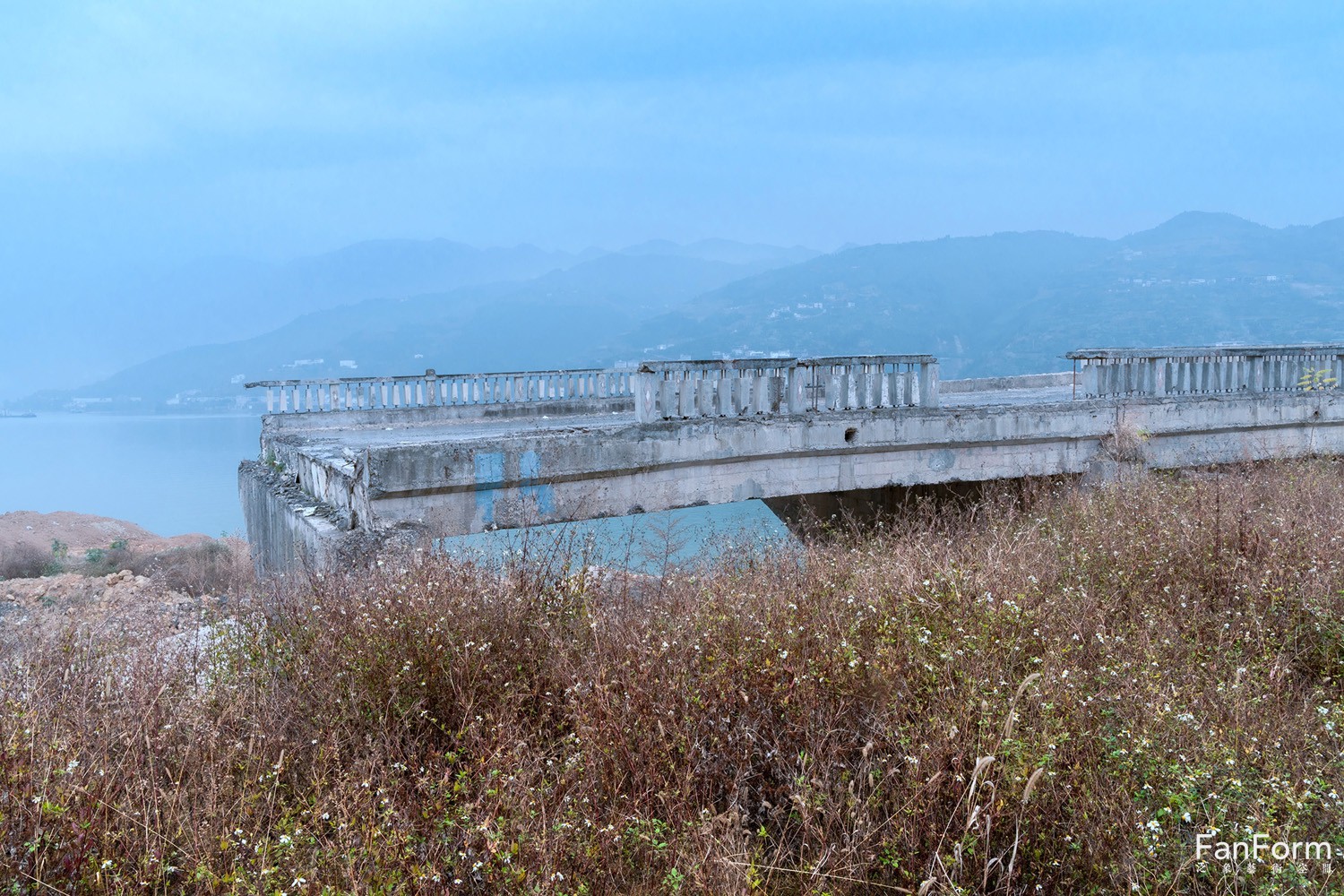 1681565306104177.jpg 01.jpg